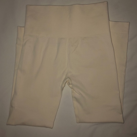 WeWoreWhat Seamless Legging - Picture 5 of 6